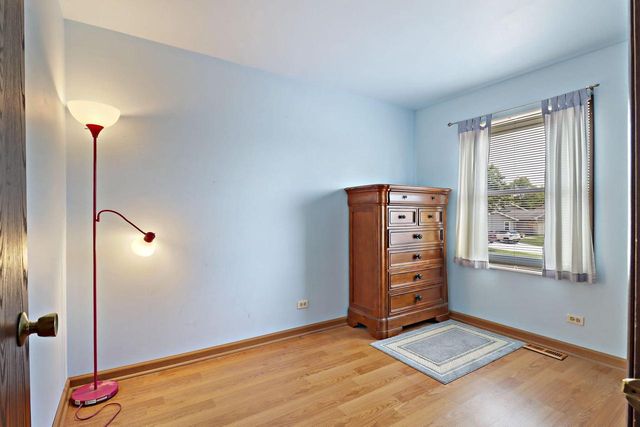 12702 64th AVENUE, Pleasant Prairie, WI 53158
