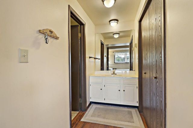 12702 64th AVENUE, Pleasant Prairie, WI 53158