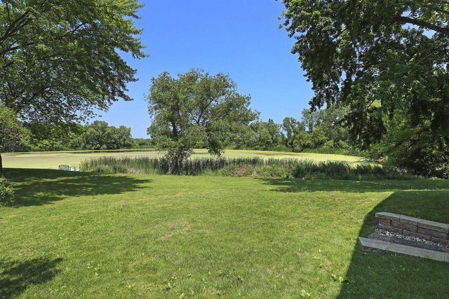 12702 64th AVENUE, Pleasant Prairie, WI 53158