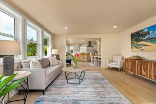 679 Kihapai Street D, Kailua, HI 96734