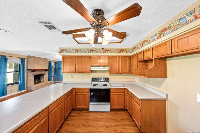 119 VILLAGE PATH, Castroville, TX 78009