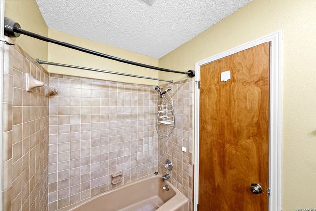 119 VILLAGE PATH, Castroville, TX 78009