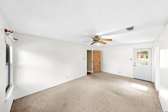 119 VILLAGE PATH, Castroville, TX 78009