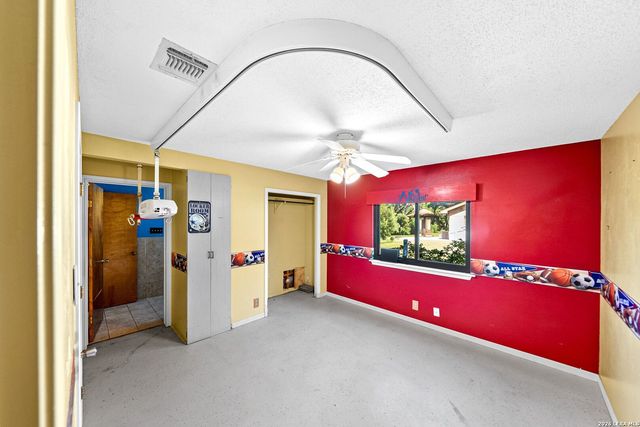 119 VILLAGE PATH, Castroville, TX 78009