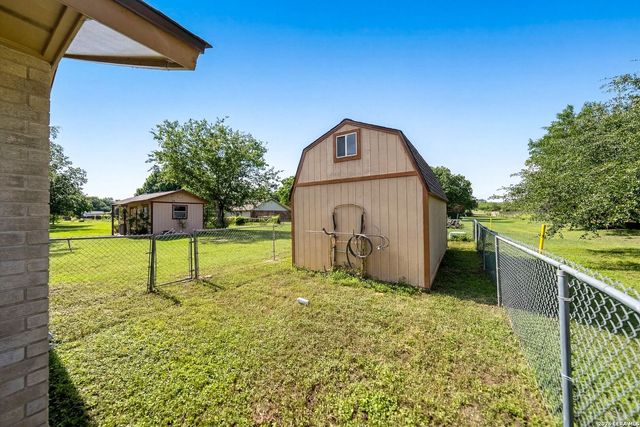 119 VILLAGE PATH, Castroville, TX 78009