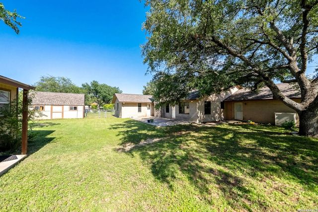 119 VILLAGE PATH, Castroville, TX 78009