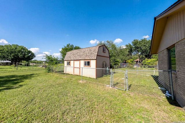 119 VILLAGE PATH, Castroville, TX 78009