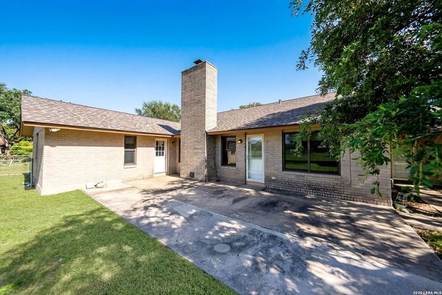 119 VILLAGE PATH, Castroville, TX 78009