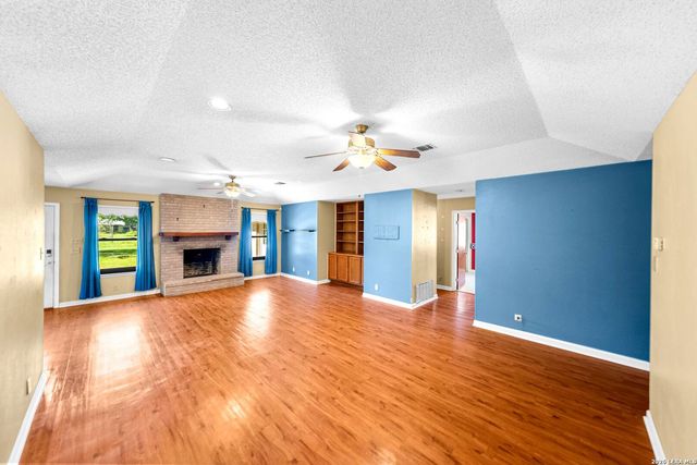119 VILLAGE PATH, Castroville, TX 78009