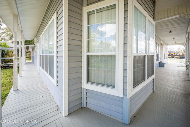 3618 Bellview Avenue, Moss Point, MS 39563