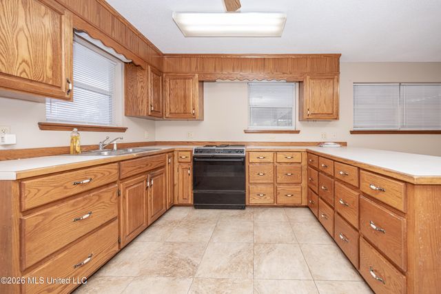 3618 Bellview Avenue, Moss Point, MS 39563