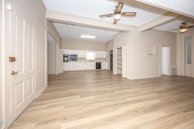 3618 Bellview Avenue, Moss Point, MS 39563