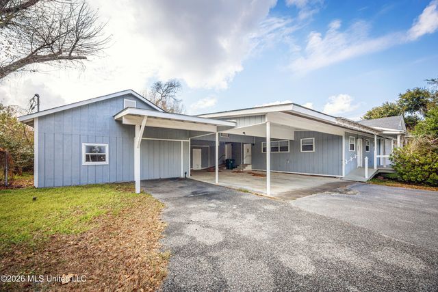 3618 Bellview Avenue, Moss Point, MS 39563