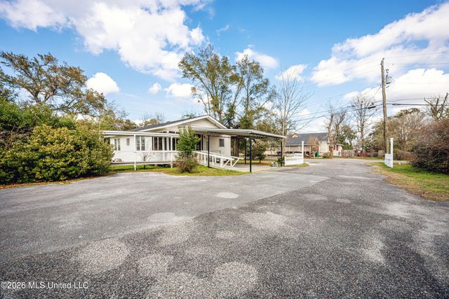 3618 Bellview Avenue, Moss Point, MS 39563