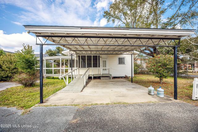 3618 Bellview Avenue, Moss Point, MS 39563