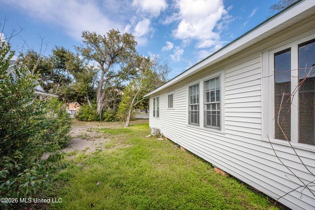 3618 Bellview Avenue, Moss Point, MS 39563