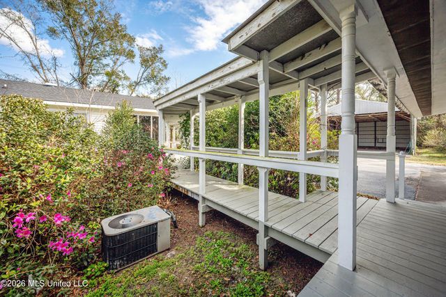 3618 Bellview Avenue, Moss Point, MS 39563