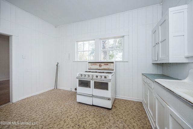 3618 Bellview Avenue, Moss Point, MS 39563