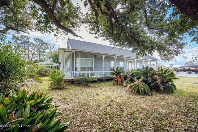 3618 Bellview Avenue, Moss Point, MS 39563
