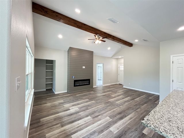 921 Putman Street, Sulphur Springs, TX 75482
