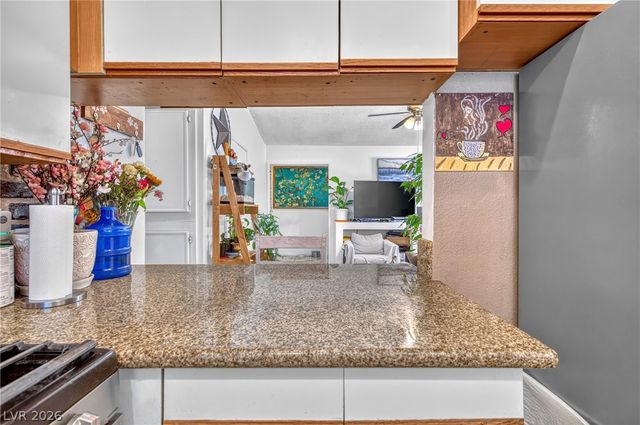 2224 La Sombra Street, Las Vegas, NV 89108