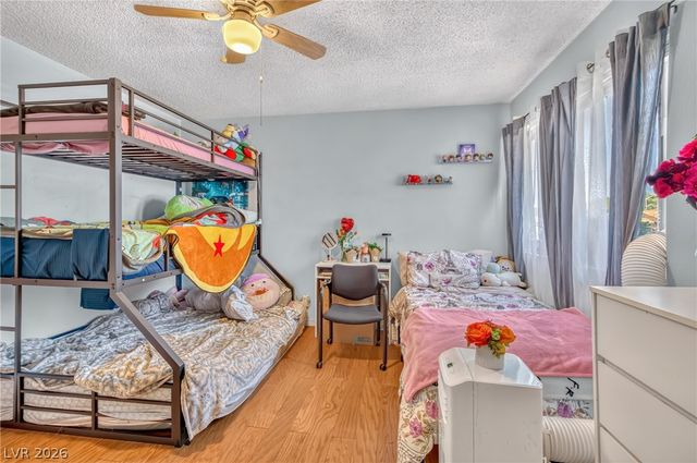 2224 La Sombra Street, Las Vegas, NV 89108