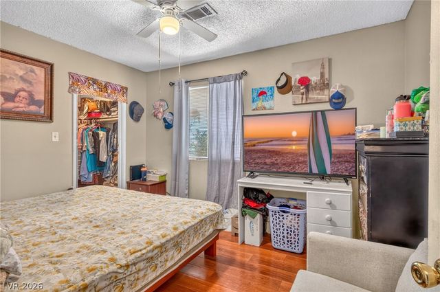 2224 La Sombra Street, Las Vegas, NV 89108