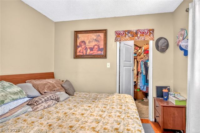 2224 La Sombra Street, Las Vegas, NV 89108