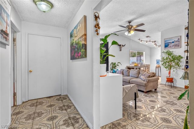 2224 La Sombra Street, Las Vegas, NV 89108