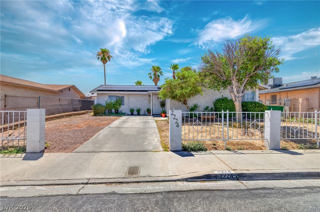 2224 La Sombra Street, Las Vegas, NV 89108