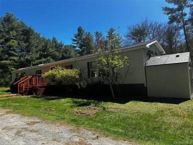 76 Hartwood Road, Forestburgh, NY 12777