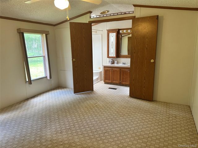 76 Hartwood Road, Forestburgh, NY 12777