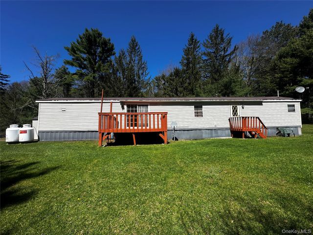 76 Hartwood Road, Forestburgh, NY 12777