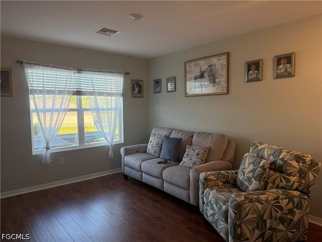 2739 Merida LN, Cape Coral, FL 33909