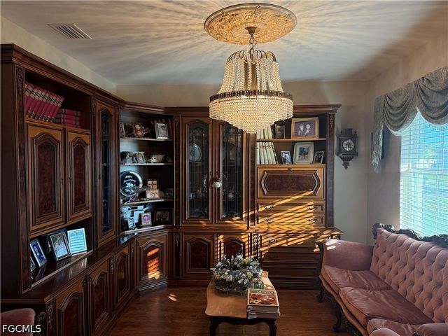 2739 Merida LN, Cape Coral, FL 33909