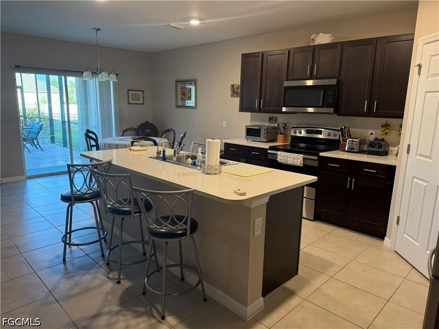 2739 Merida LN, Cape Coral, FL 33909