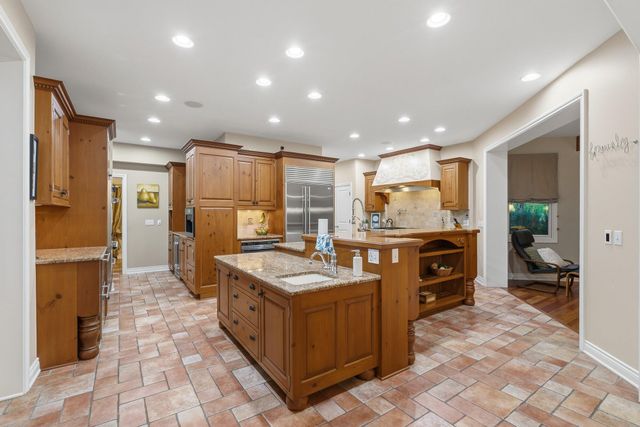 8184 Barony Point, Texas Twp, MI 49071