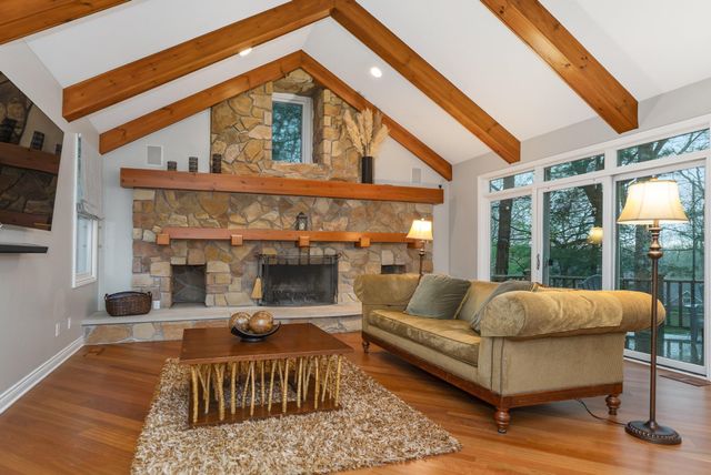 8184 Barony Point, Texas Twp, MI 49071