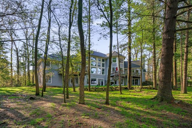 8184 Barony Point, Texas Twp, MI 49071