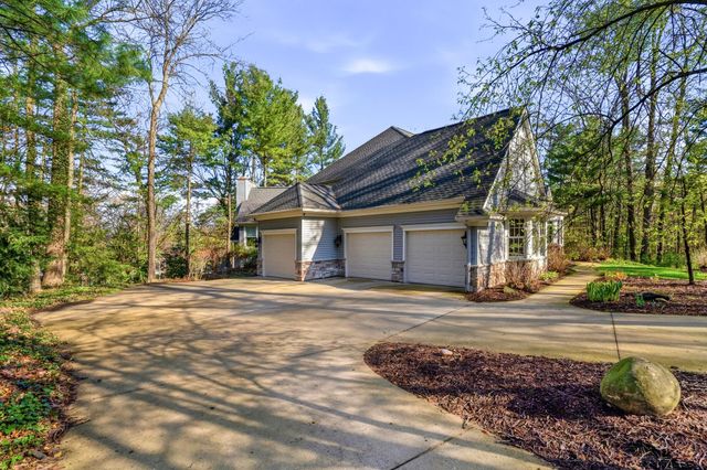 8184 Barony Point, Texas Twp, MI 49071