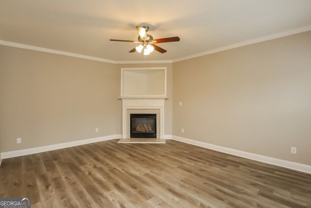 137 Sweetspring Way, Lawrenceville, GA 30045