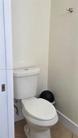 5440 NW 107th Ave 211, Doral, FL 33178