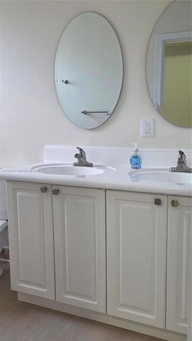 5440 NW 107th Ave 211, Doral, FL 33178