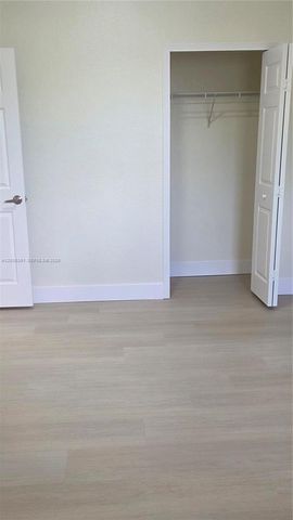 5440 NW 107th Ave 211, Doral, FL 33178