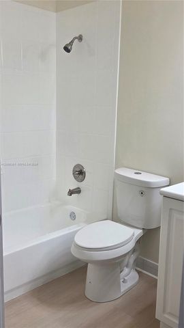 5440 NW 107th Ave 211, Doral, FL 33178