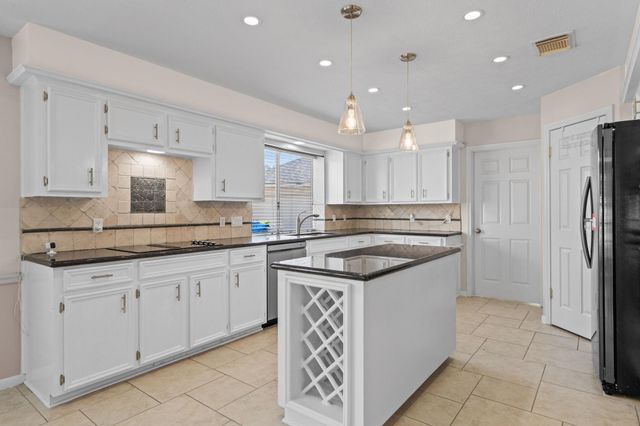 7414 Starbridge Drive, Houston, TX 77095