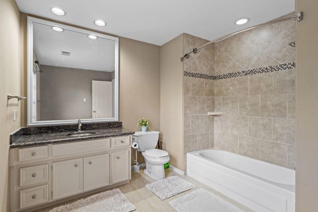 7414 Starbridge Drive, Houston, TX 77095