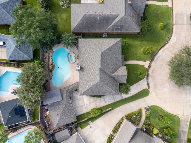 7414 Starbridge Drive, Houston, TX 77095