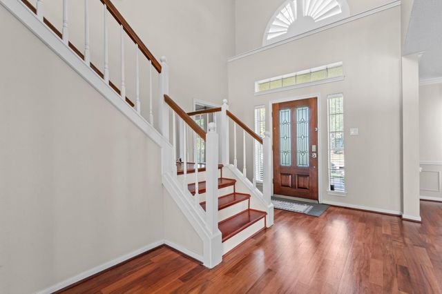 7414 Starbridge Drive, Houston, TX 77095