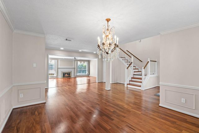 7414 Starbridge Drive, Houston, TX 77095